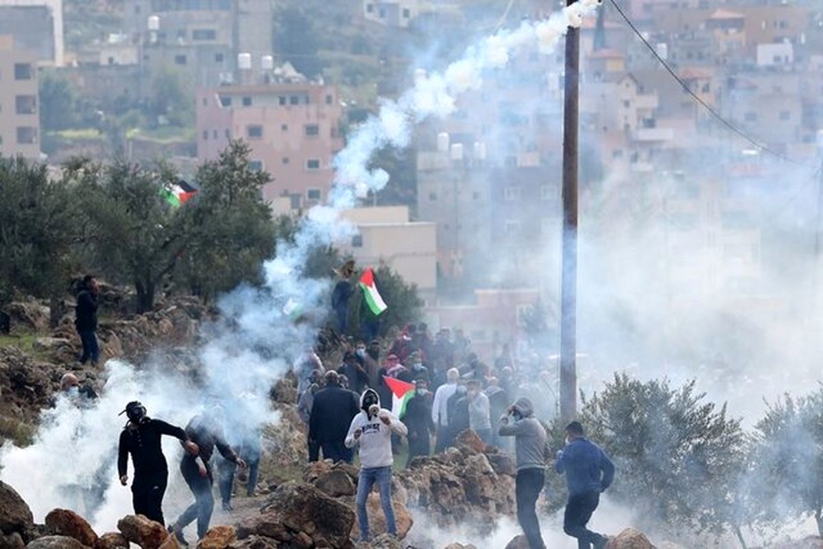 زخمی شدن ۳۴۴ فلسطینی در درگیری‌های روز گذشته با صهیونیست ها