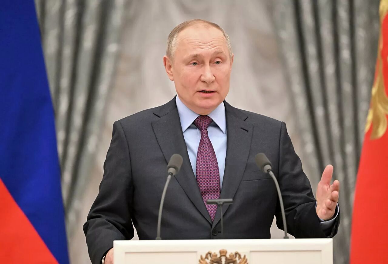روس‌ها با 75 درصد به پوتین اعتماد دارند