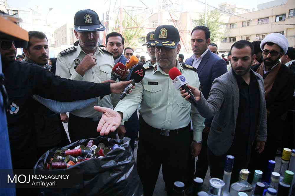 ظرفیت مراکز نگهداری معتادان متجاهر در تهران کم است/  ۱۹ باند سرقت در این مرحله از طرح رعد منهدم شد