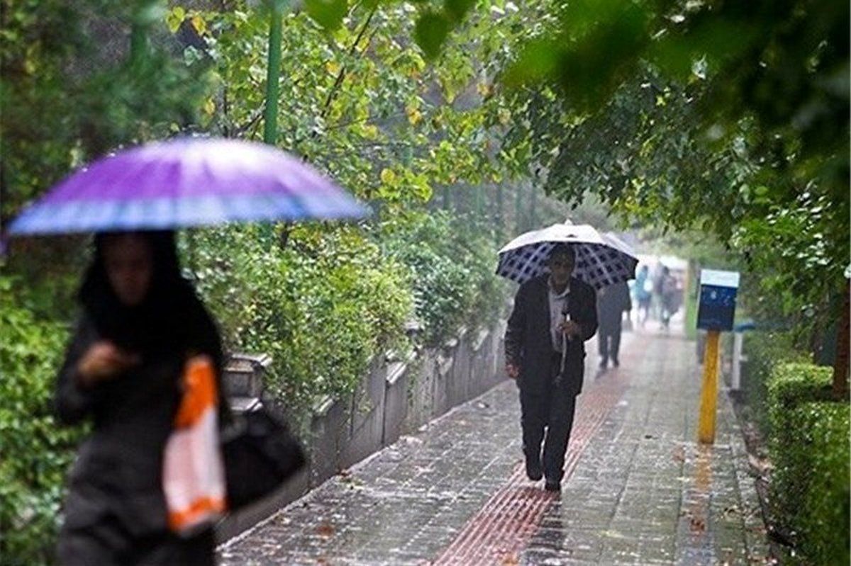 وضعیت آب و هوای کشور 11 آذر 1401/ بارش پراکنده باران در 2 استان