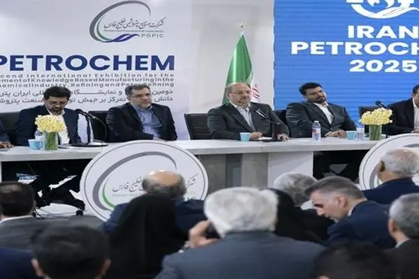 اصلاح آیین‌نامه معاملات هلدینگ خلیج‌فارس با رویکرد حمایت از ساخت داخل ابلاغ شد/ تولیدکنندگان داخلی به رعایت همه استانداردها و زمان‌بندی متعهد باشند