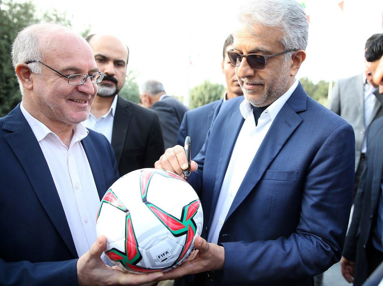 ما از ایران به‌خاطر تمایل به میزبانی جام ملت‌ها تشکر می‌کنم