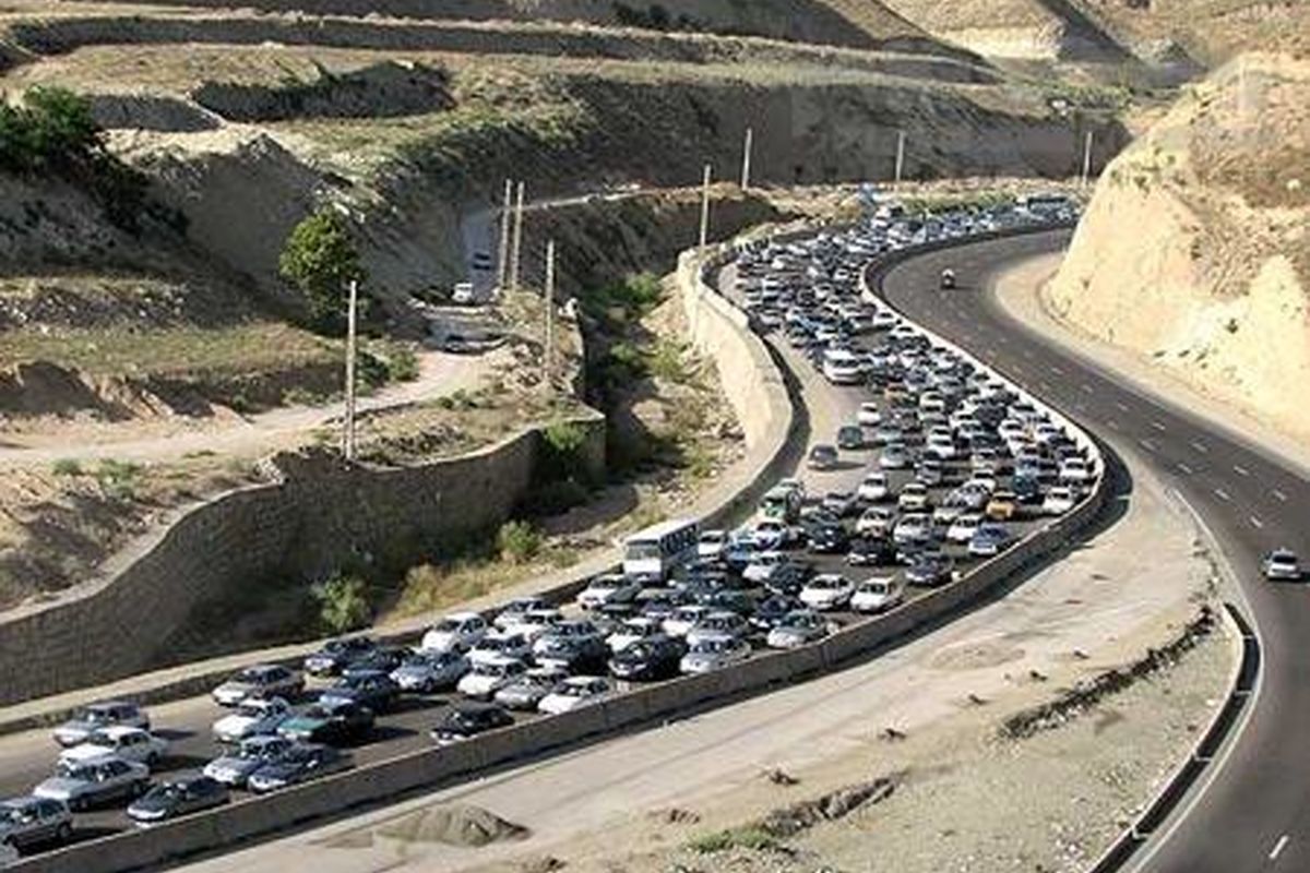 ترافیکی سنگین در جاده چالوس و فیروزکوه