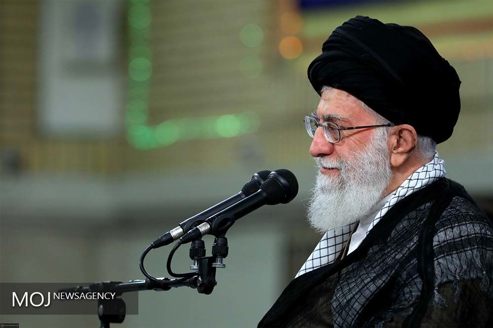 انقلاب اسلامی همچون پدیده‌ای زنده و با اراده، آماده‌ی تصحیح خطاهای خویش است