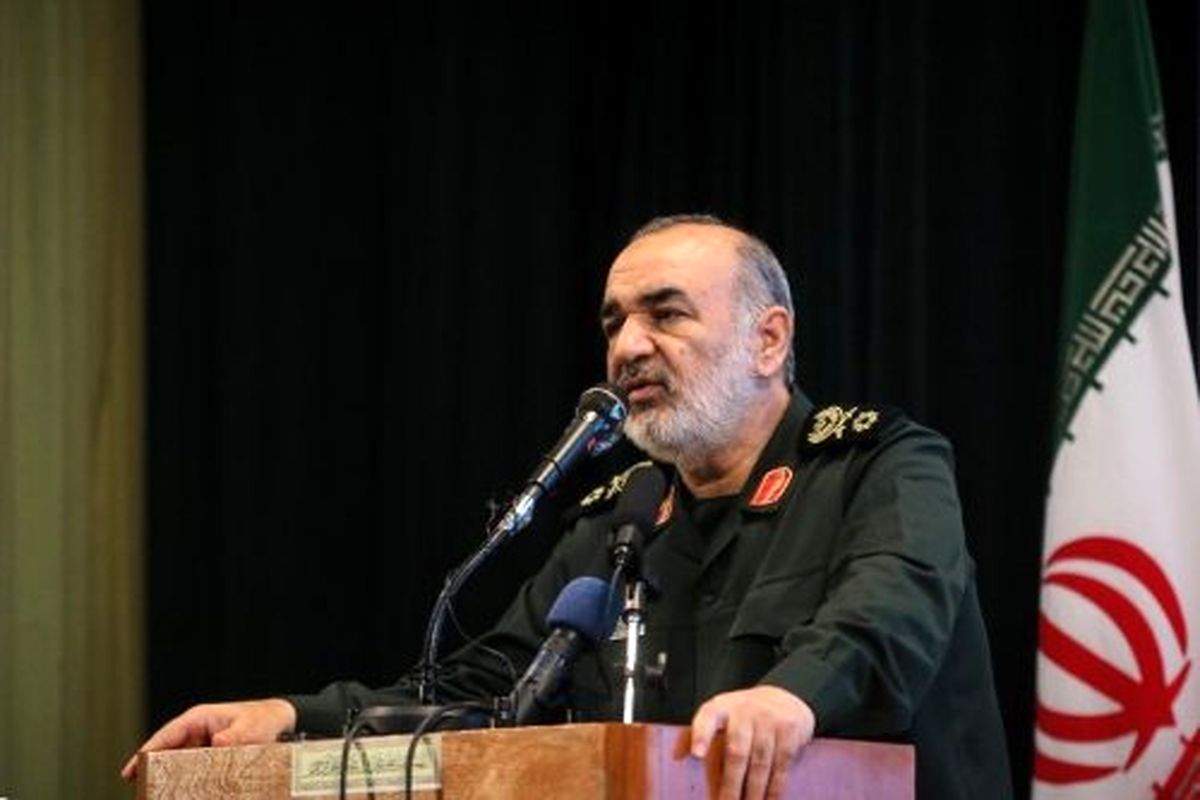دشمنان اقتدار ایران اسلامی را در محاسبات خود مد نظر قرار دهند