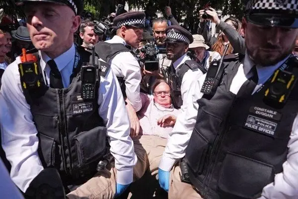 ۷۰ نفر در اعتراضات ضدصهیونیستی انگلیس دستگیر شدند