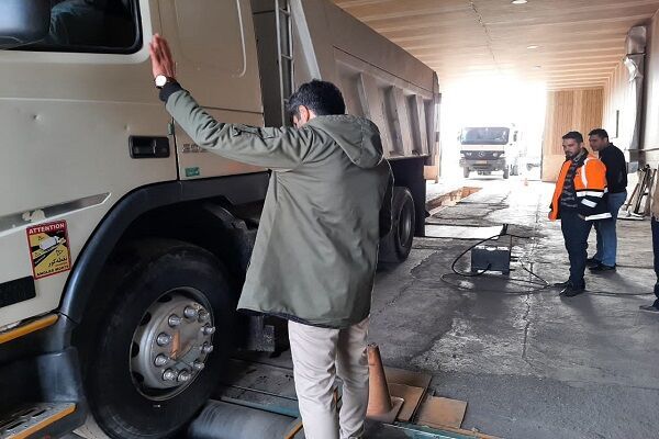 بیش از ۶۱ هزار دستگاه خودروی سنگین و نیمه‌سنگین به مراکز معاینه فنی قزوین مراجعه کردند