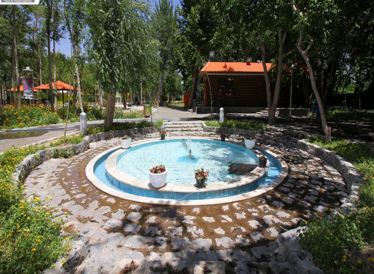 توسعه پارک های محلی در مناطق 15 گانه شهرداری اصفهان 
