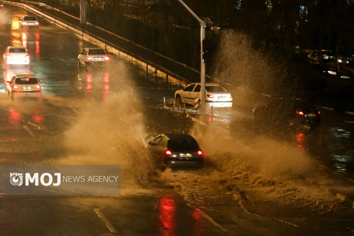 بارش‌های گسترده در راه کشور/ از برف در ارتفاعات تا رگبار و رعدوبرق + فیلم