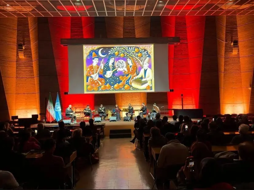 شب یلدای ایرانی در قلب پاریس برگزار شد