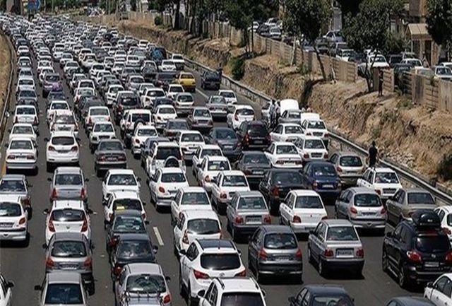 بزرگراه‌های پایتخت زیر بار ترافیک است