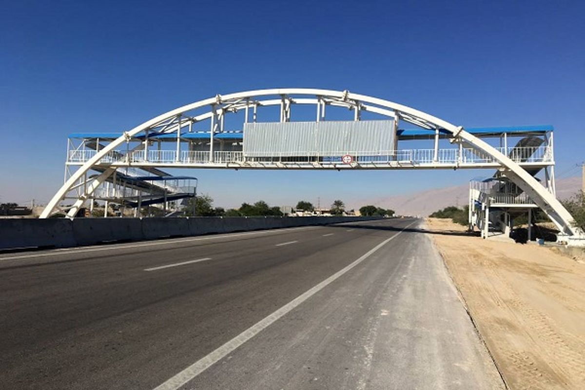 احداث دو دستگاه پل عابر پیاده در محورهای بوشهر