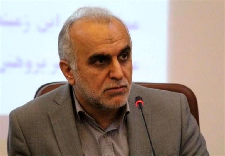 وزیر امور اقتصاد و دارایی وارد اصفهان شد