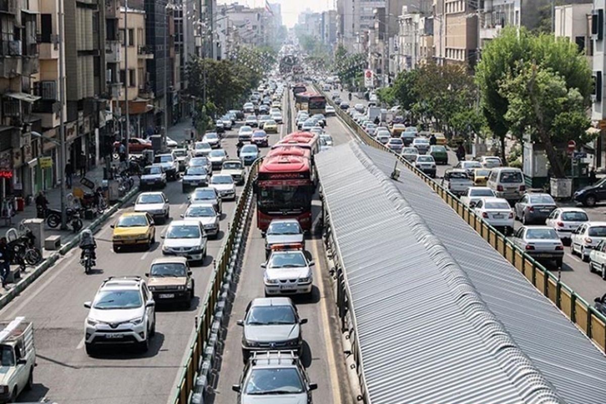 لزوم جلوگیری از ورود وسایل نقلیه متفرقه در خطوط بی آر تی تهران
