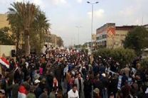 تظاهرات معترضان عراقی مقابل سفارت بحرین در بغداد