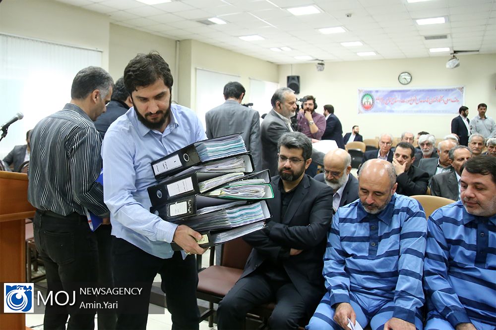 برگزاری دادگاه رسیدگی به پرونده هادی رضوی و زیبا حالت منفرد در 5 خرداد