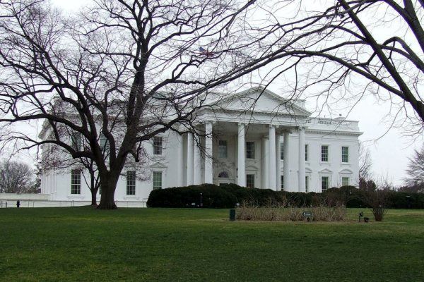تهدید به بمب‌گذاری در نزدیکی کاخ سفید