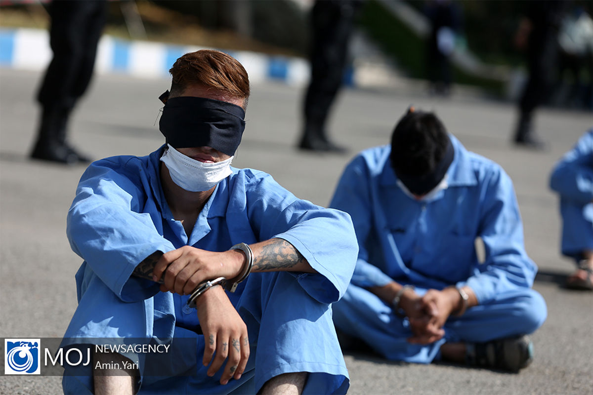 دستگیری 4 نفر  اراذل و اوباش در اصفهان