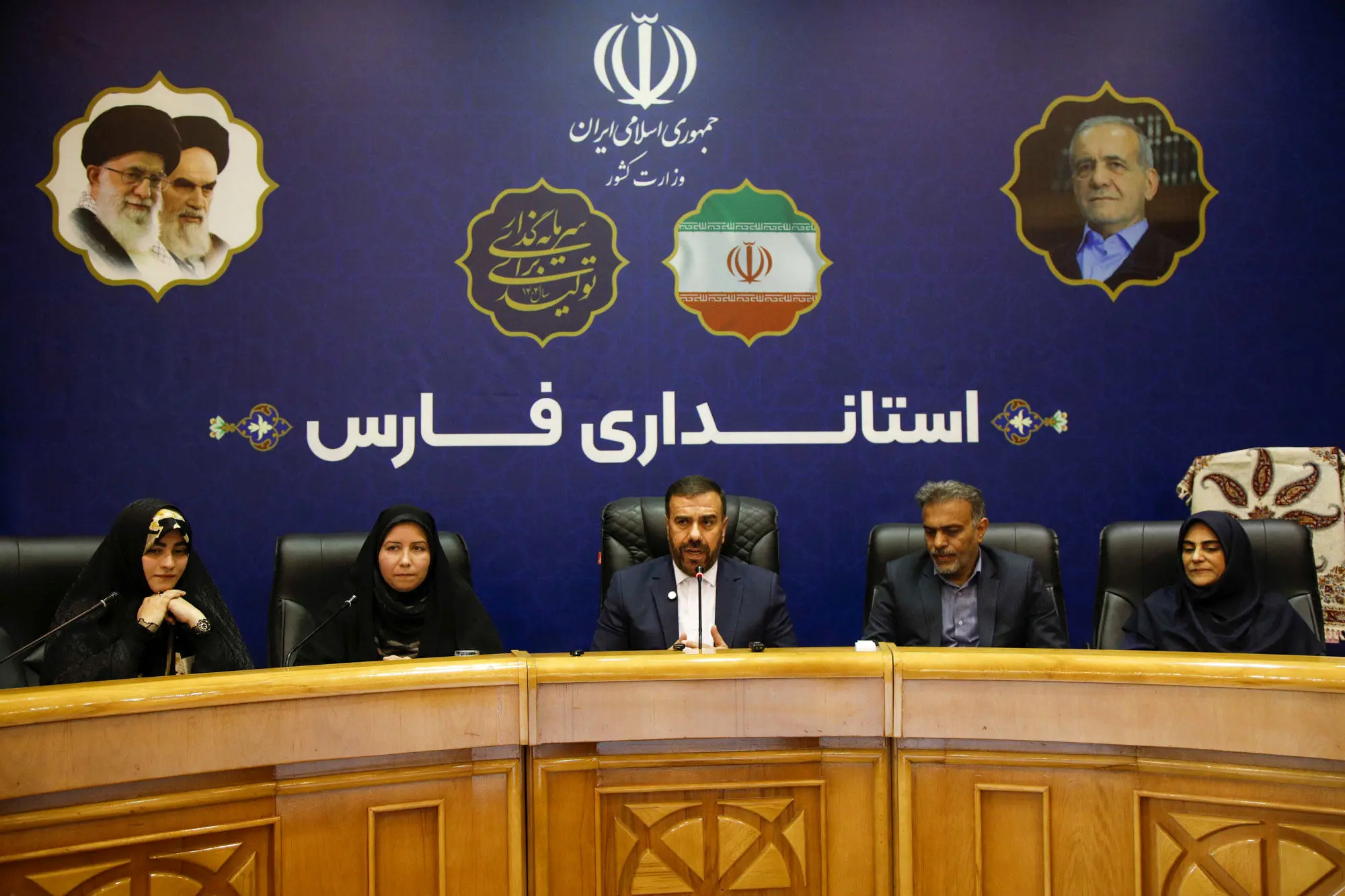 فعالیت بانوان در عرصه‌های مدیریتی جلوه‌ای از شایسته‌ سالاری و باور به توانمندی زنان است