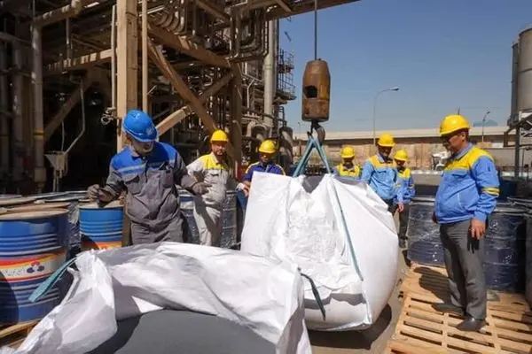 انجام نخستین تعمیرات اساسی رآکتورهای کلیدی بدون توقف تولید در پتروشیمی بوعلی سینا 