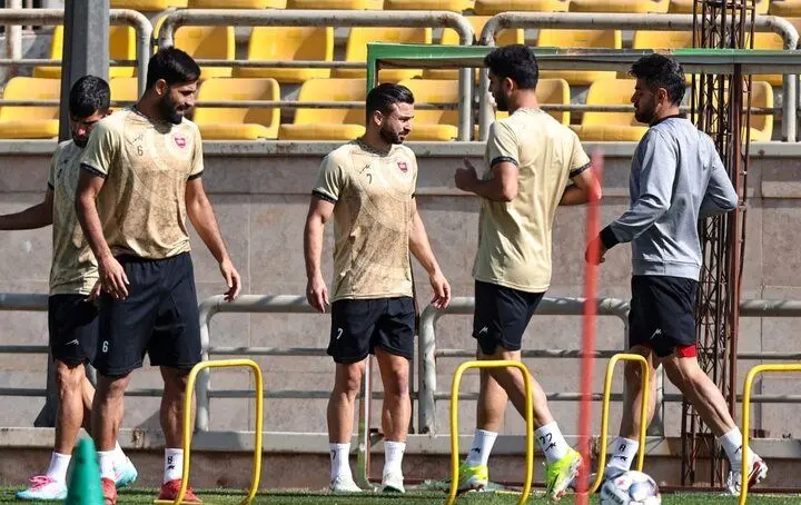 پرسپولیس بدون تلفات  آنفولانزا به پیکان می رسد