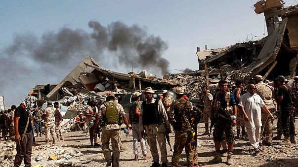 وقوع حملات هوایی و انفجار در پایتخت لیبی