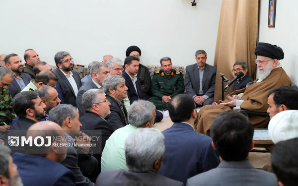 دیدار دست‌اندرکاران کنگره بزرگداشت شهدای استان تهران با مقام معظم رهبری