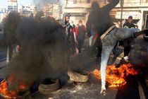 تداوم اعتراضات در لبنان برای پنجمین روز متوالی به دلیل وضعیت نامناسب معیشتی