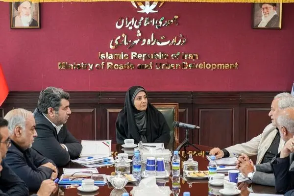 بررسی آخرین وضعیت پروژه راه‌آهن چابهار-زاهدان/تاکید وزیر راه بر اتمام پروژه تا پایان سال