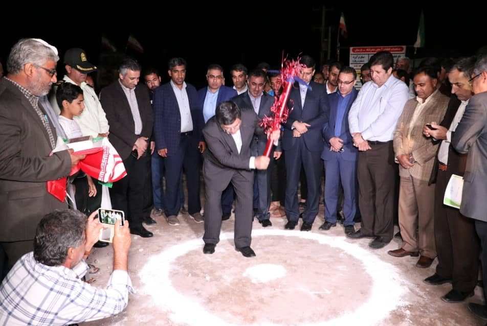 عملیات احداث قطعه دوم محور بندرلنگه به پارسیان آغاز شد/آغاز احداث جاده و پل آبنمای ورودی شهر بندرچارک