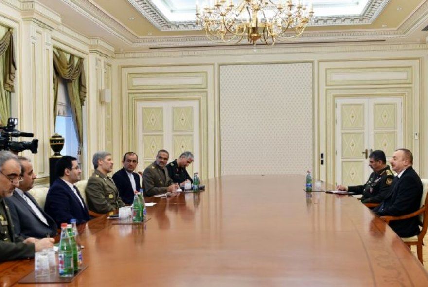 وزیر دفاع کشورمان با رئیس جمهور آذربایجان دیدار کرد