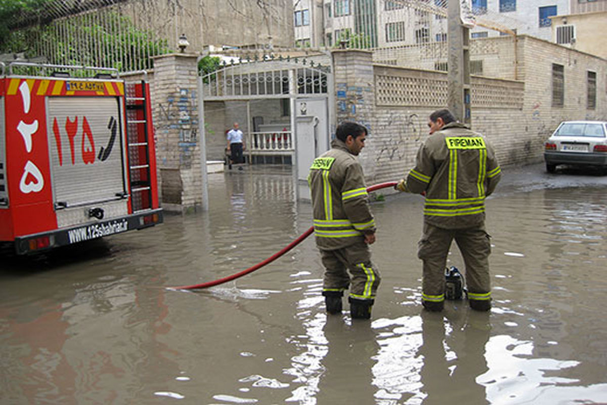 رفع 22 مورد آب‌گرفتگی منازل در اصفهان