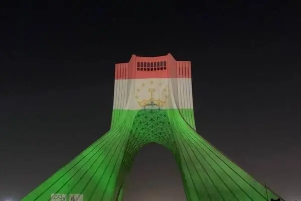 برج آزادی میزبان نماد دوستی ایران و تاجیکستان شد
