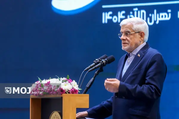 با استفاده از تجارب موفق کشورهای جهان می‌توانیم با فساد مبارزه کنیم