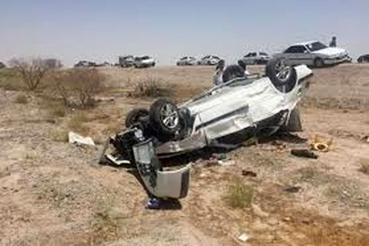 یک کشته و 9 مصدوم  در اثر واژگونی دو خودرو پراید در اصفهان