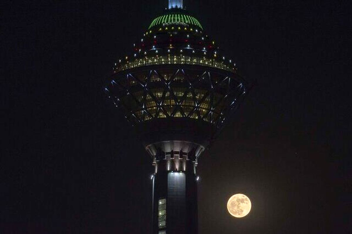  برج میلاد تهران به یاد شهدای غزه خاموش می‌شود