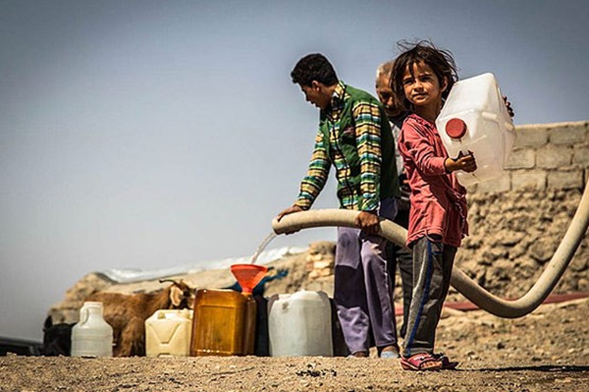 نبود شبکه آبرسانی و منابع پایدار آب آشامیدنی سالم در 69 روستای قشم