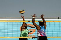 برگزاری مسابقات والیبال ساحلی ویژه شهروندان در بندرعباس 