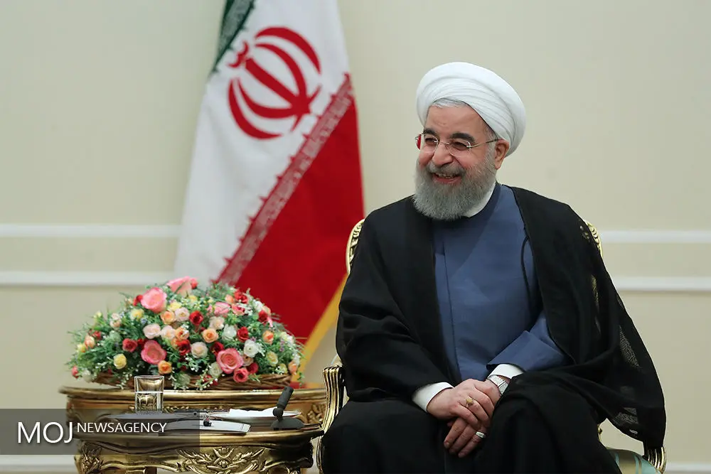 دیدار جمعی از مسوولان و مدیران دستگاه های اجرایی با رییس جمهور