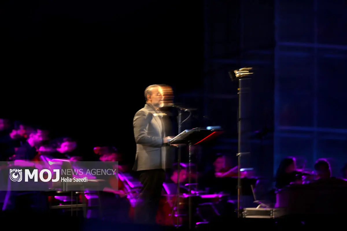 کنسرت «ایرانم» علیرضا قربانی