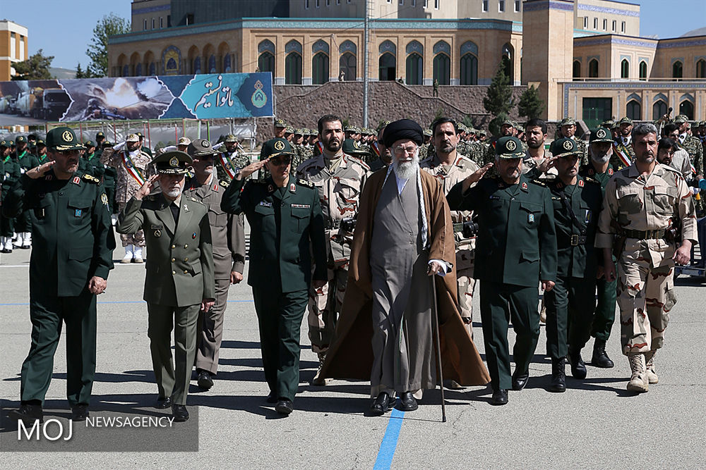 مراسم دانش‌آموختگی دانشجویان دانشگاه امام حسین(ع)