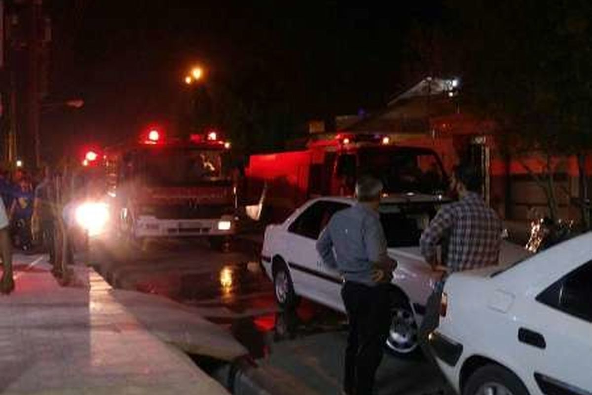 آتش سوزی در فروشگاه فرهنگیان اندیمشک