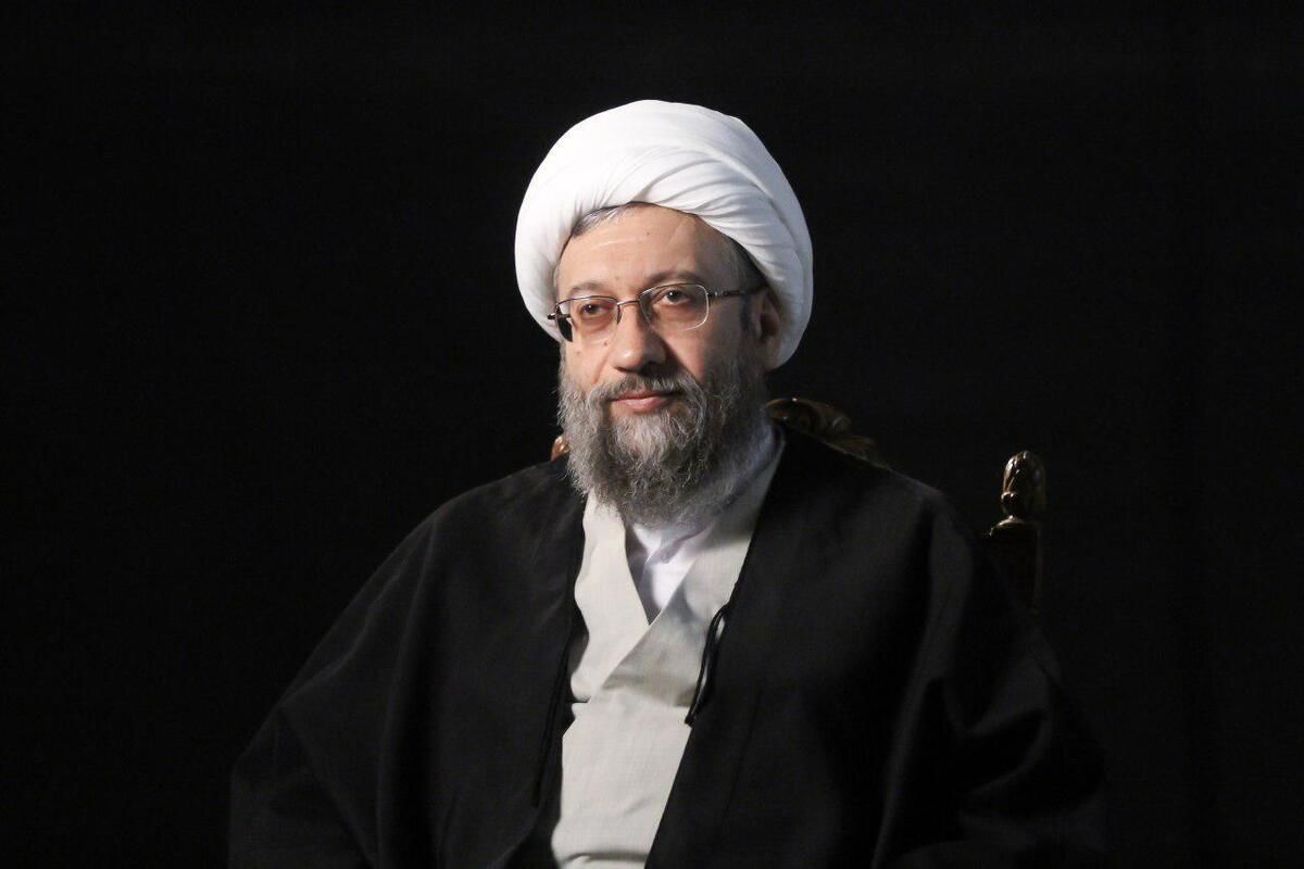 رئیس مجمع تشخیص مصلحت نظام در منزل رئیس جمهور شهید حضور یافت