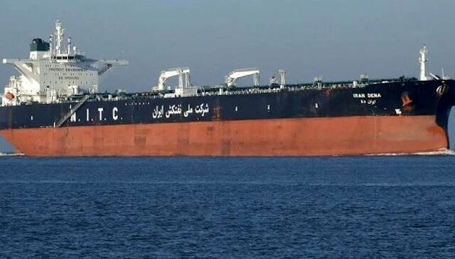 حرکت سومین نفتکش ایرانی به سمت لبنان