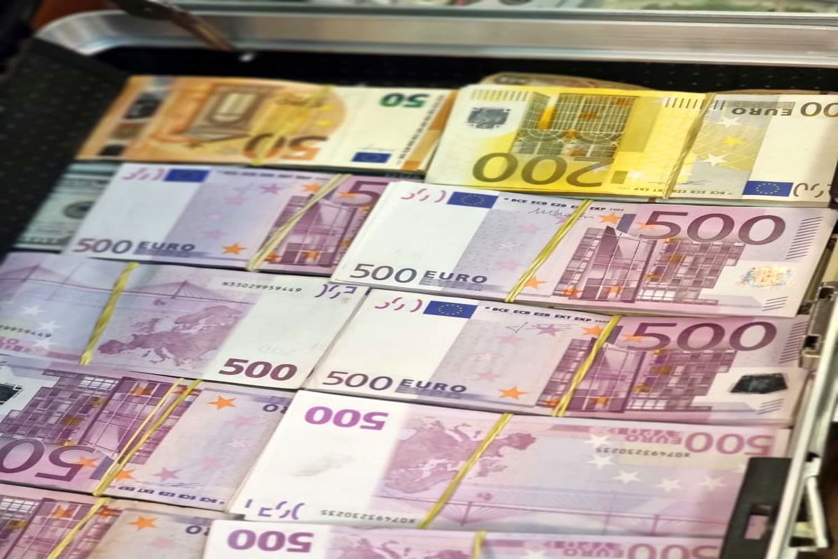 قیمت ارز در بازار آزاد تهران 9 مهر ۱۴۰۱/ قیمت دلار مشخص شد