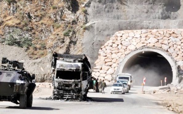 انفجار بمب در مسیر خودری نظامی ترکیه دو کشته برجای گذاشت