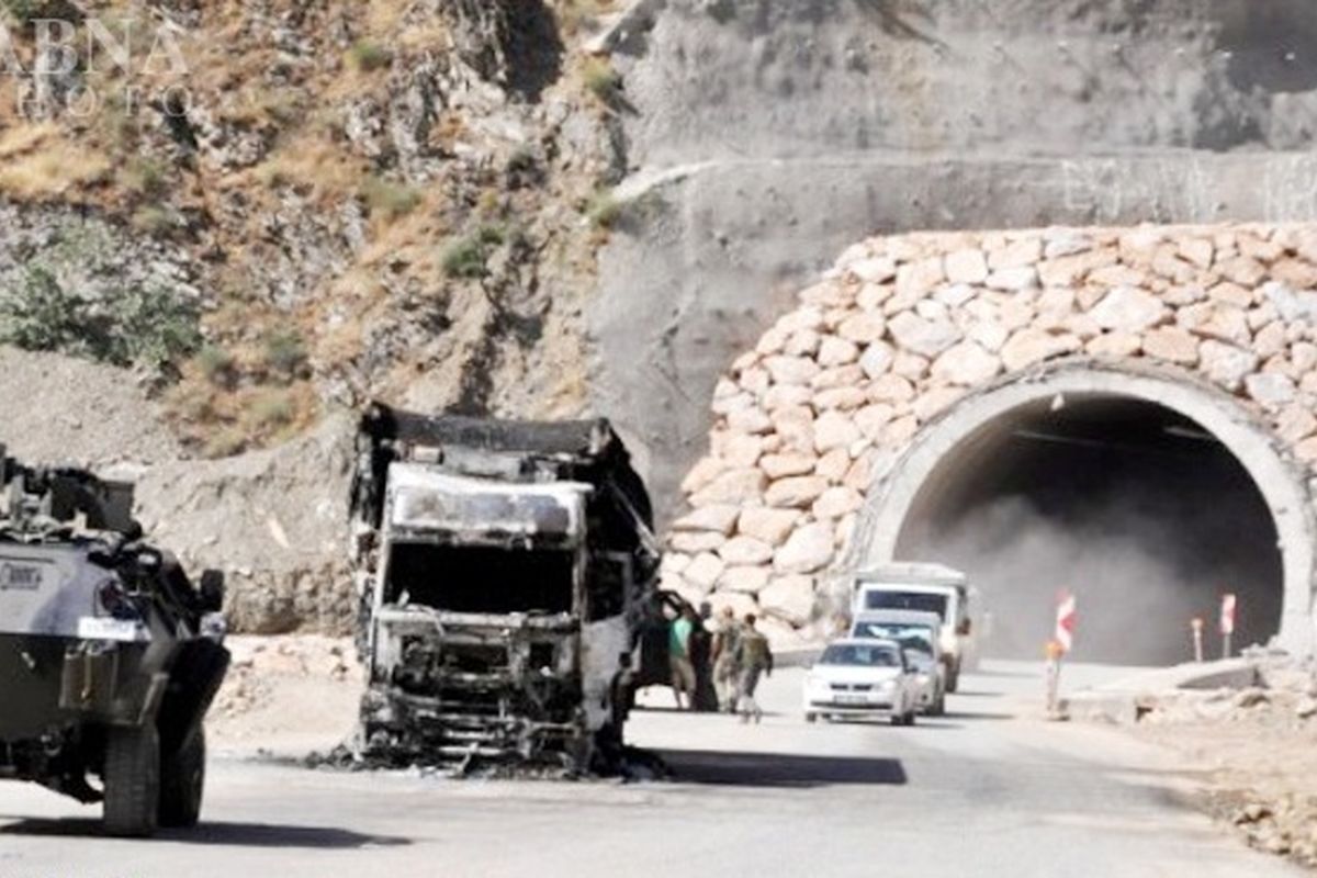 انفجار بمب در مسیر خودری نظامی ترکیه دو کشته برجای گذاشت