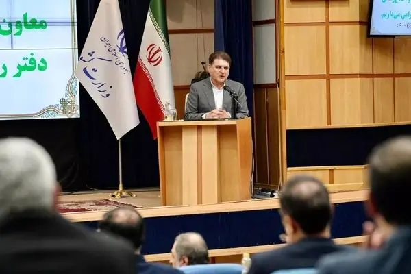 اتاق فکر برای آموزش فرمانداران و بخشداران طراحی می شود