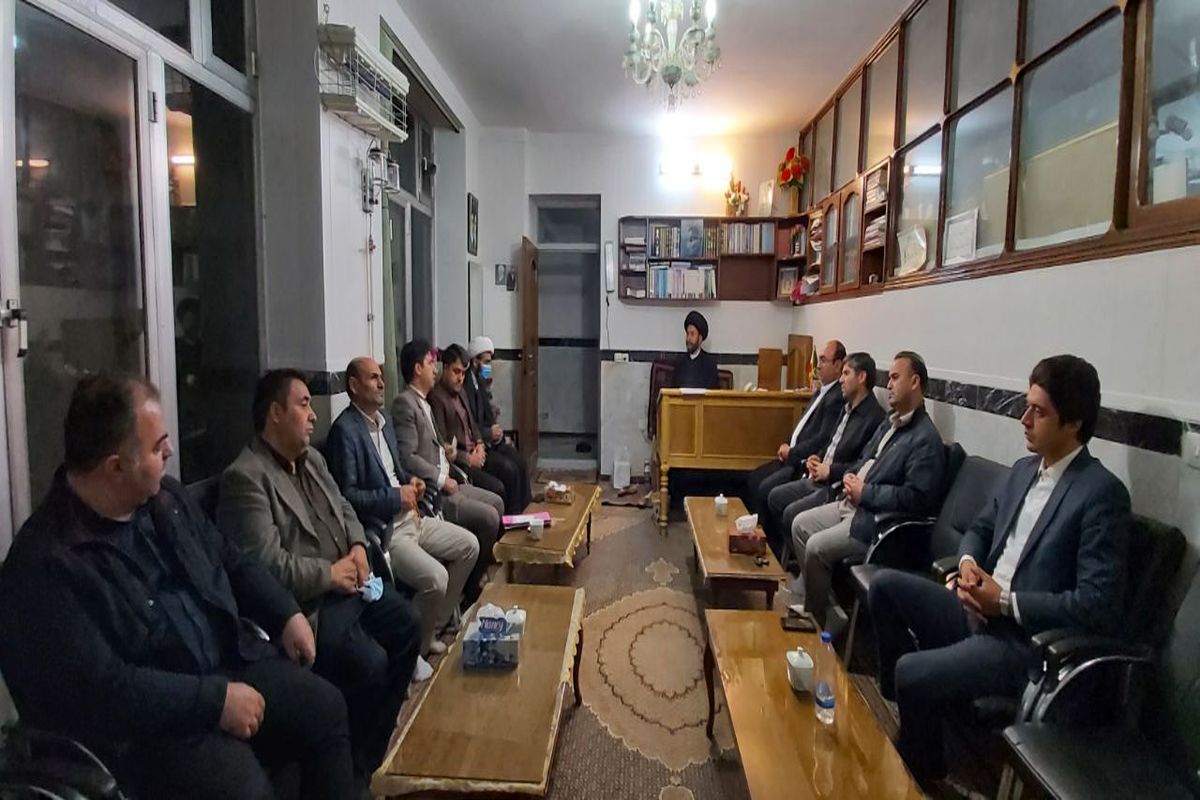 دیدار اعضای جدید هیات مدیره خانه مطبوعات استان اردبیل با آیت الله سیدحسن عاملی