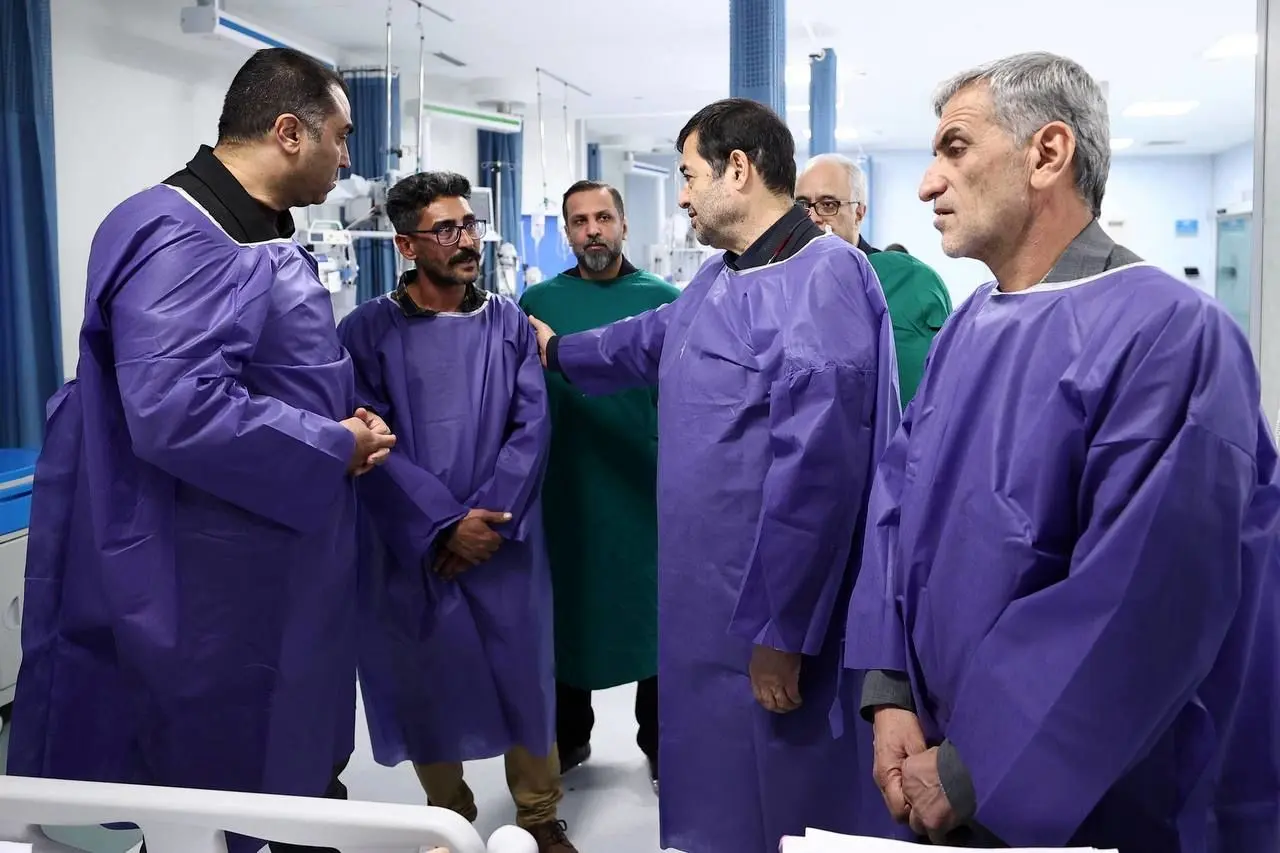 وزیر ورزش و جوانان از «النا معدنی‌پور» دختر موتورسوار عیادت کرد